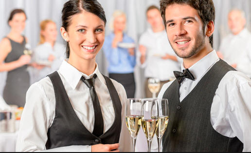Empresa-de-camareros-ofrecer-servicio-de-camarero-para-fiestas